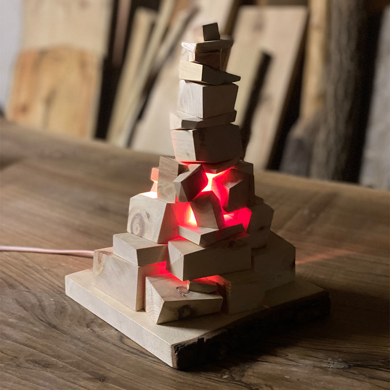 Lampada in legno di Cirmolo | Dolometto Illuminato 5 Dolometti