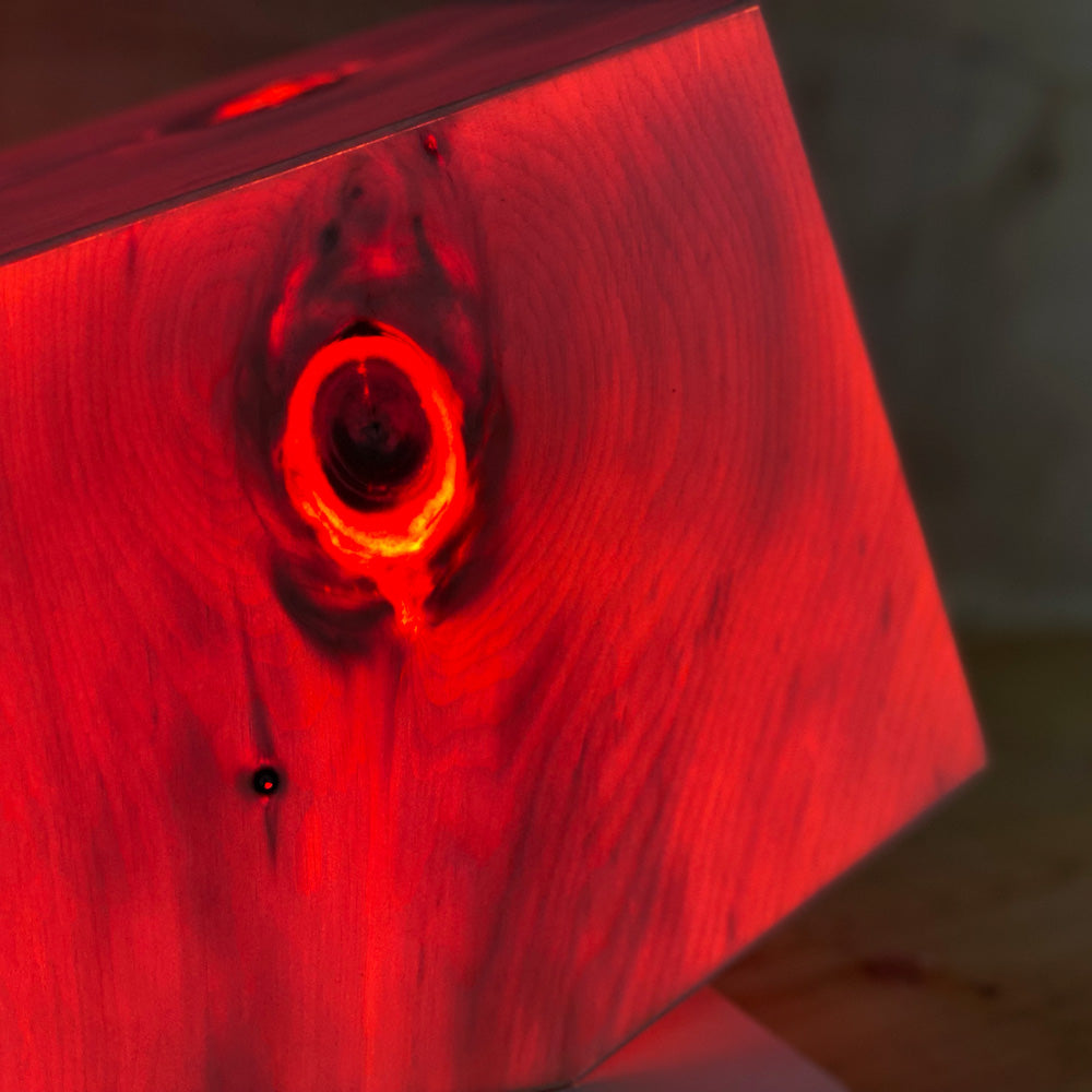 
                  
                    Lampada in legno di Cirmolo | Dolometto Enrosadira 4 Dolometti
                  
                